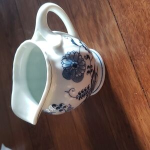 Vintage Blue Danube Creamer